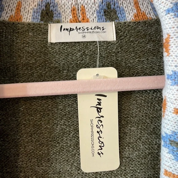 Shop impressions Aztec print cardigan. Medium - Picture 8 of 10